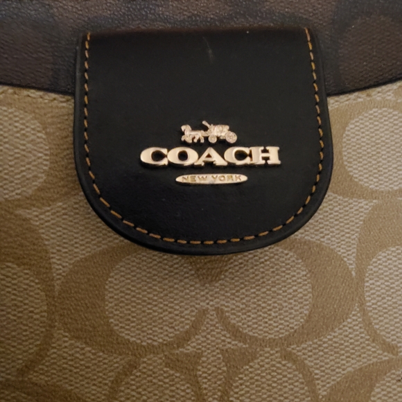 Coach Tan and Black Wristlet with Gold Chain - Picture 7 of 10